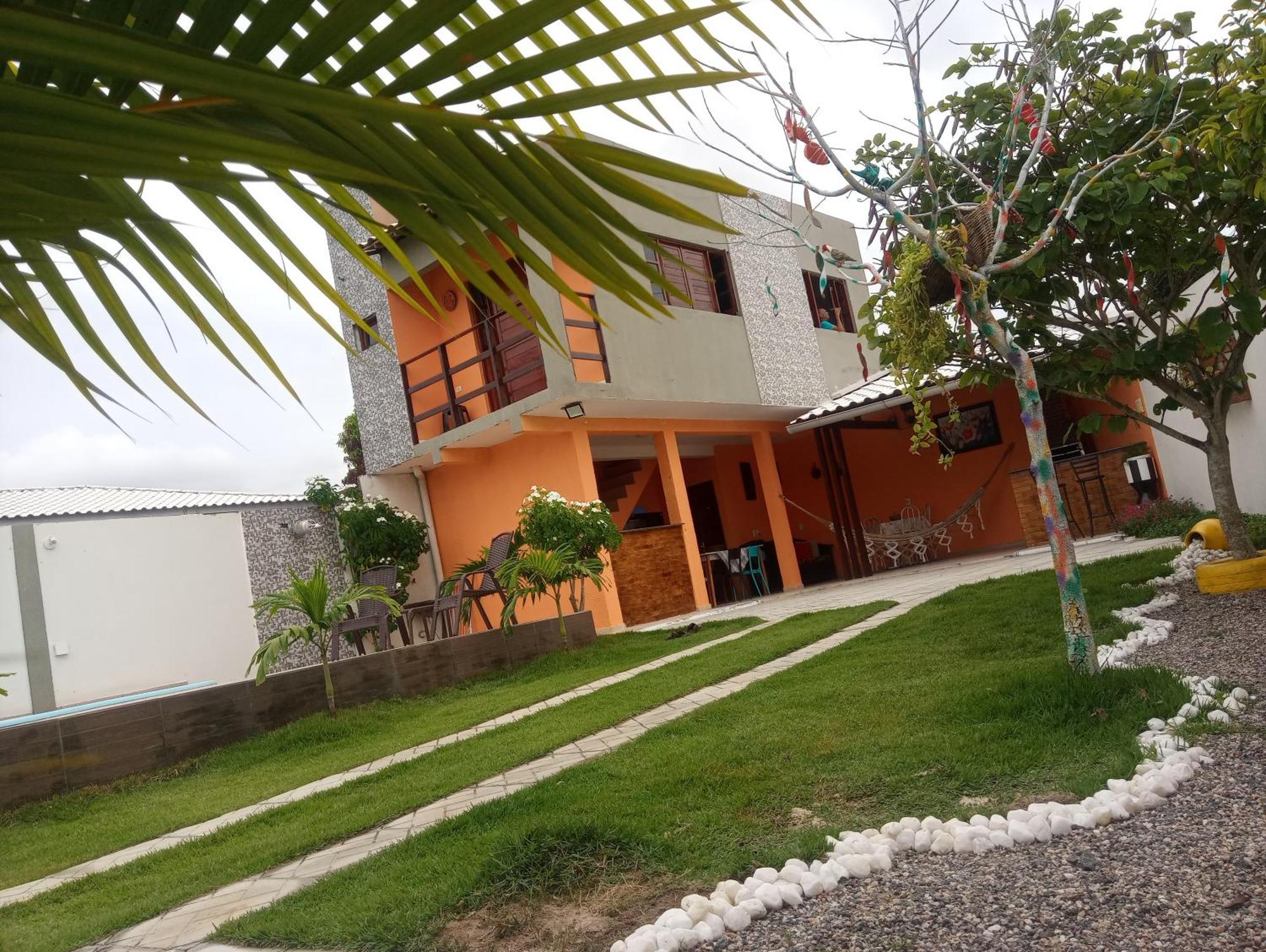 Holiday home Rancho Ensolarado Com Patio Churrasqueira E Piscina